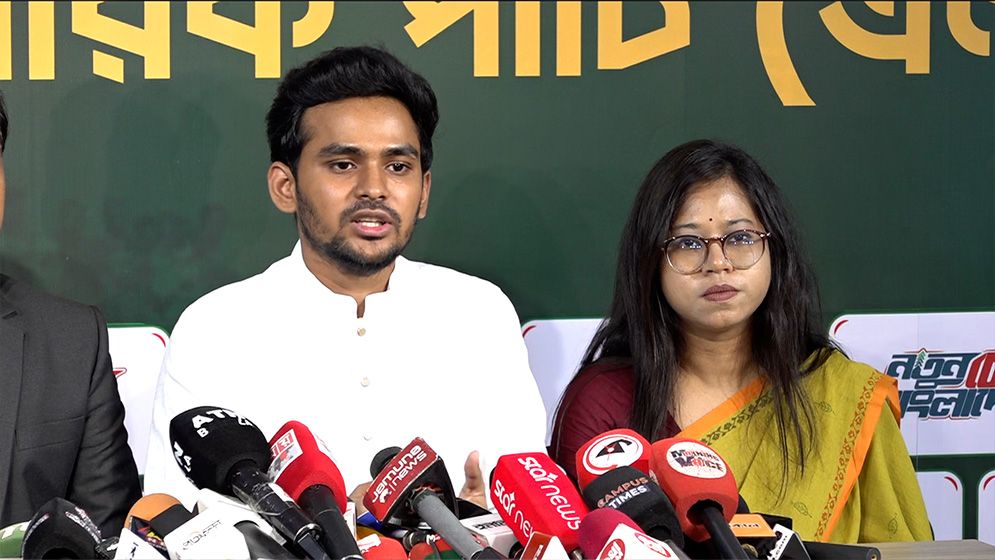 যুক্তরাষ্ট্রের সঙ্গে বাণিজ্য চুক্তি নিয়ে এনসিপির সঙ্গে আলোচনা হয়নি: আসিফ মাহমুদ