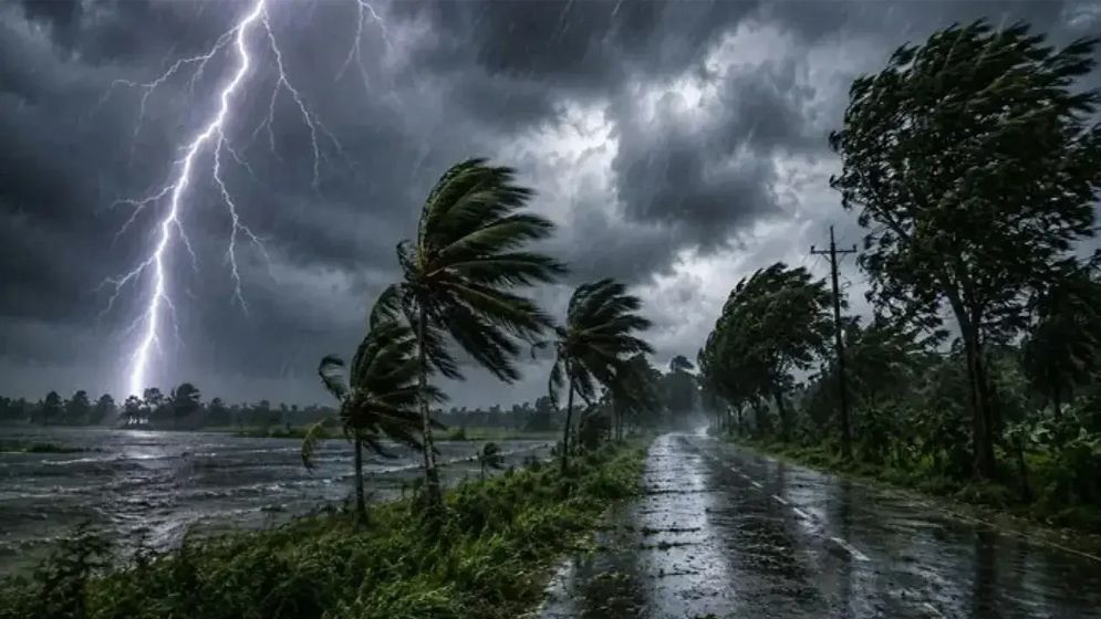 ঢাকাসহ ১০ জেলায় ঝড়-বৃষ্টির সতর্কতা, নদীবন্দরে ১ নম্বর সংকেত