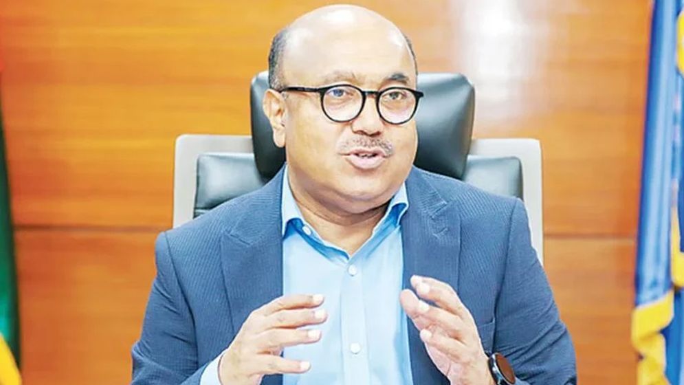পিএসসি চেয়ারম্যান পদ থেকে পদত্যাগ করলেন মোবাশ্বের মোনেম