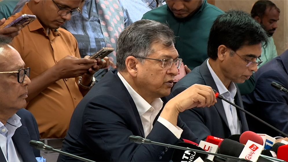 সাইবার সুরক্ষা আইনের অপপ্রয়োগ চান না: সালাহউদ্দিন আহমদ