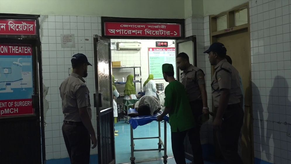 বাংলাদেশি সন্দেহে ভারতীয় দুই নাগরিককে বিএসএফের গুলি, আহত ২