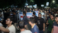 ডিপ্লোমা ইঞ্জিনিয়ারদের দাবির বিরুদ্ধে বুয়েট শিক্ষার্থীদের বিক্ষোভ