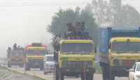 ঈদযাত্রায় উত্তরবঙ্গগামী মহাসড়কে দ্বিগুণ যানচাপ, বাড়তি ভাড়ায় ভোগান্তি