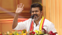 রাজনীতিতে ঝড় তুললেন থালাপতি বিজয়, বিজেপিকে বললেন ‘আদর্শিক শত্রু’