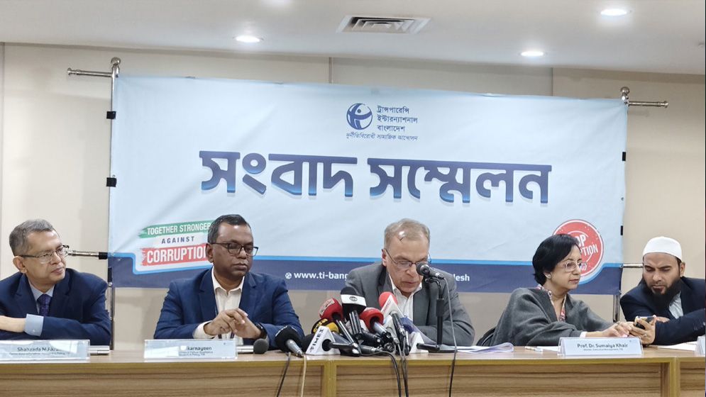 মব সহিংসতা নিয়ন্ত্রণে ব্যর্থতা নির্বাচনের প্রভাব ফেলতে পারে: টিআইবি